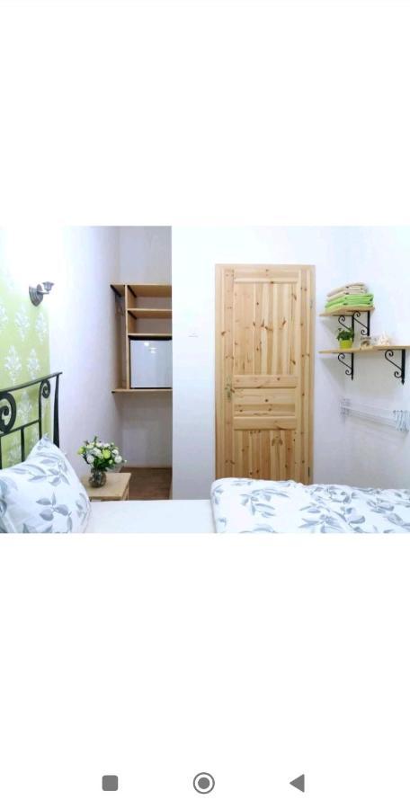 Guest House Izola Bagian luar foto